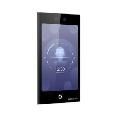 Terminal Facial WiFi con pantalla de 7" / Exterior IP65 / 10,000 Rostros y 50,000 Tarjetas / 10,000 Huellas (Módulo Opcional) / ISAPI / ISUP 5.0 / Codigos QR y Bluethooth / Intercom SIP Estandar / HIK-IA